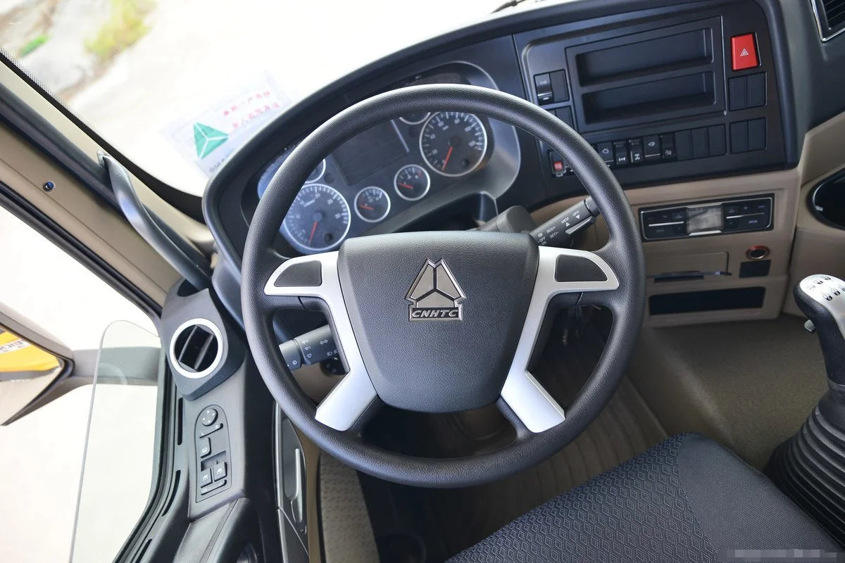 2024 Hot Sale for Howo Dump Truck Six Wheel Drive Heavy Duty Automatic Dump Load Diesel Dump Truck