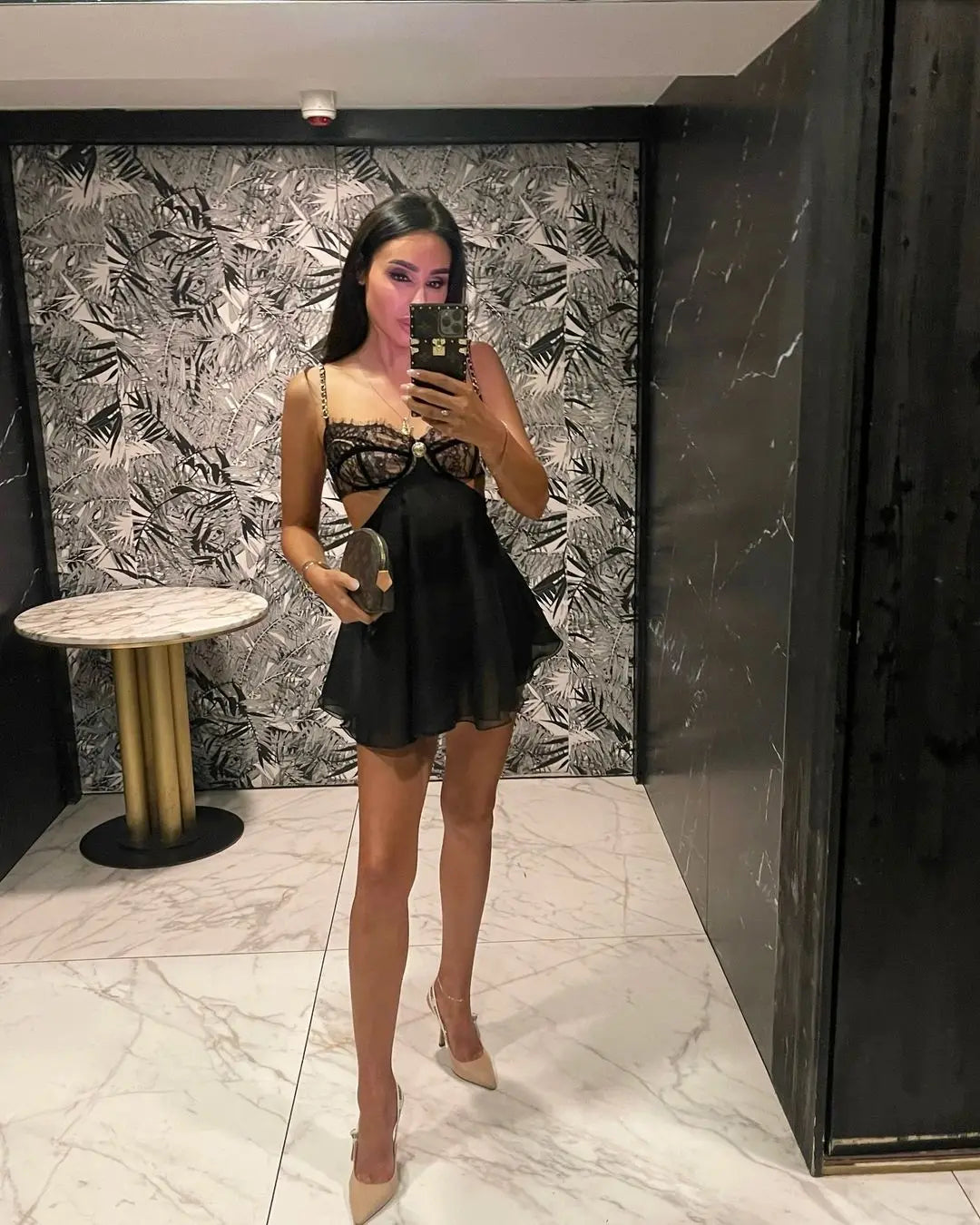 et Ellolace Sexy Adult Female dress shoulder Straps Backless Fancy Cut Out on Sides Bra Women Tutu Organza Outfit