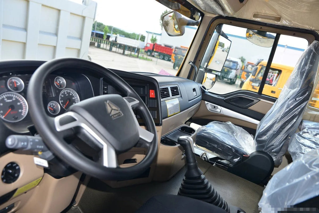 2024 Hot Sale for Howo Dump Truck Six Wheel Drive Heavy Duty Automatic Dump Load Diesel Dump Truck