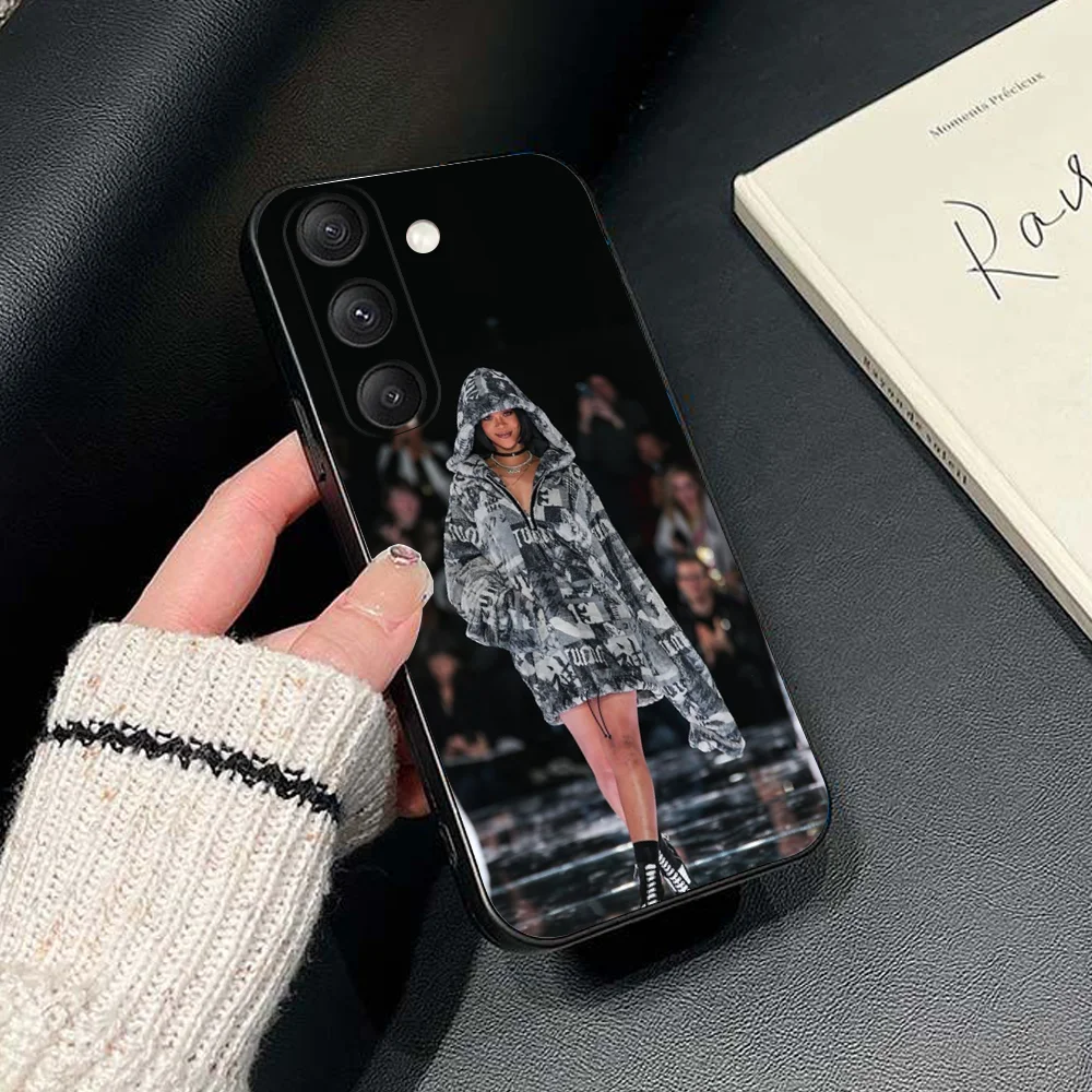 Hot SInger R-Rihanna-ES  Phone Case For Samsung Galaxy S25,S24,S21,S22,S23,S30,Ultra,S20,Plus,Fe,Lite,Note,10,9,5G Black Cover