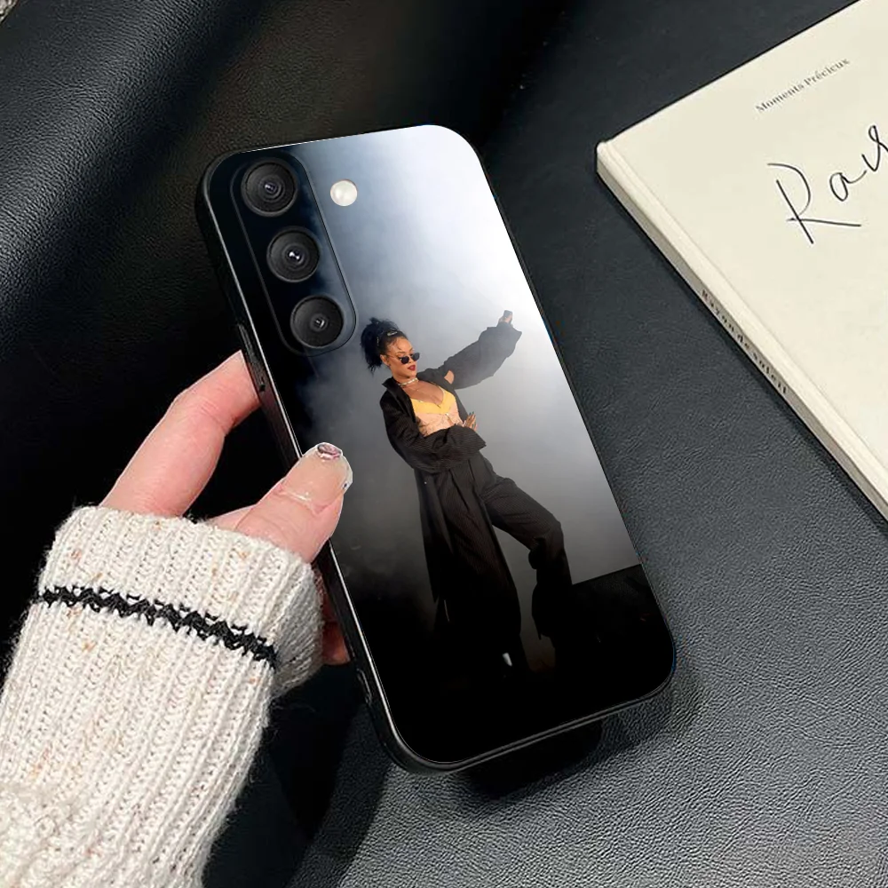 Hot SInger R-Rihanna-ES  Phone Case For Samsung Galaxy S25,S24,S21,S22,S23,S30,Ultra,S20,Plus,Fe,Lite,Note,10,9,5G Black Cover