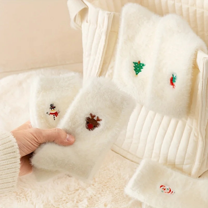 Cozy White Plush Xmas Socks - 5PCS Mid-Calf Warm Holiday Socks with Festive Designs for Teens. Soft & Thick for Winter Comfort!